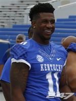 Click image for larger version

Name:	11 Tavin Richardson.jpg
Views:	16
Size:	8.0 KB
ID:	40475