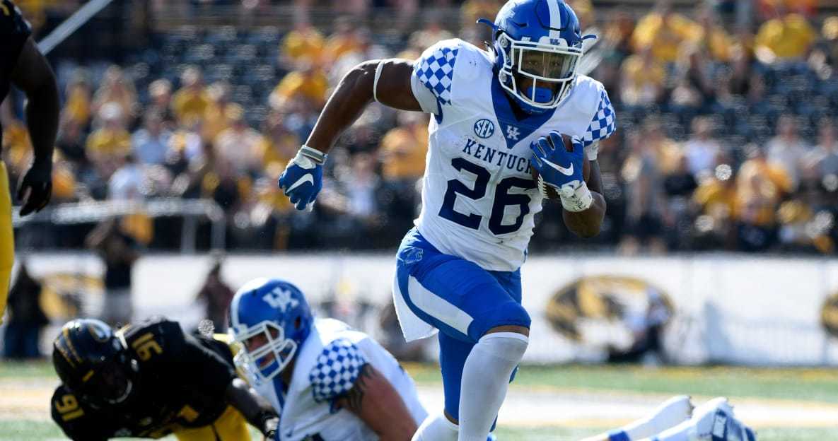 Click image for larger version  Name:	26 Benny Snell d.jpg Views:	1 Size:	65.5 KB ID:	135728
