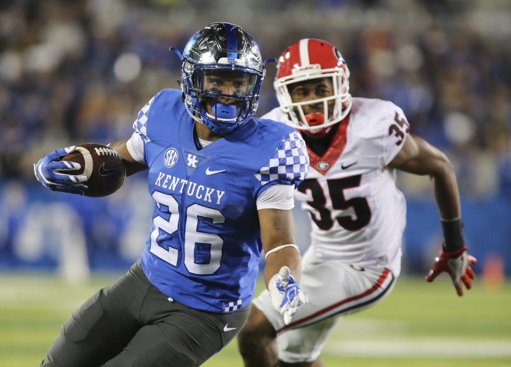 Click image for larger version  Name:	26 Benny Snell b.jpg Views:	1 Size:	117.0 KB ID:	135729