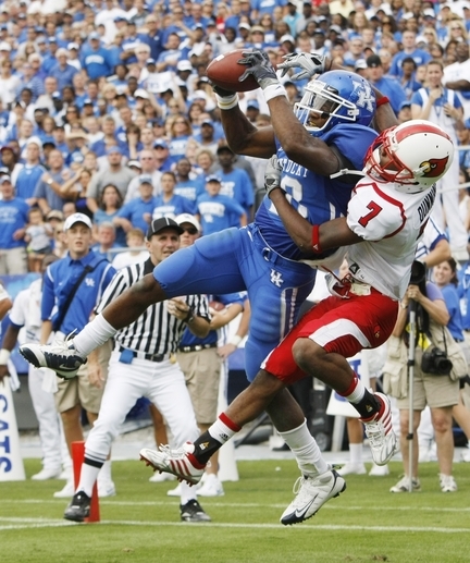 Click image for larger version

Name:	18 Randall Cobb Lou b.jpg
Views:	50
Size:	202.2 KB
ID:	136478