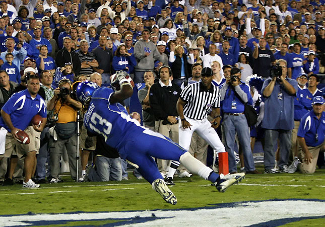 Click image for larger version

Name:	13 Stevie Johnson d.jpg
Views:	58
Size:	126.4 KB
ID:	137088