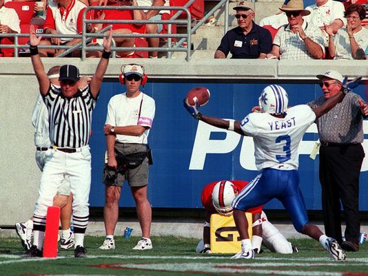 Click image for larger version

Name:	03 Craig Yeast TD in 68-34 win vs Louisville 1998.jpg
Views:	46
Size:	61.8 KB
ID:	137749