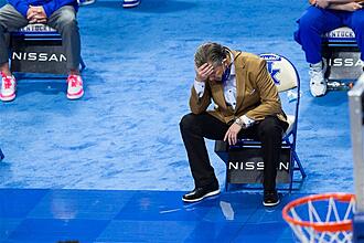 Click image for larger version  Name:	2021-02-07T034502Z_441788991_MT1USATODAY15540967_RTRMADP_3_NCAA-BASKETBALL-TENNESSEE-AT-KENTUCKY.jpg Views:	0 Size:	113.6 KB ID:	318864