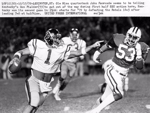 Click image for larger version

Name:	53 Don Fielder.jpg
Views:	39
Size:	53.6 KB
ID:	388912